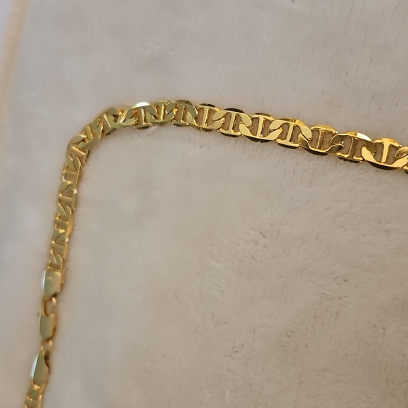 14k Gold Plated Mariner Chain Necklace and Bracelet Set - Picture 6 of 10